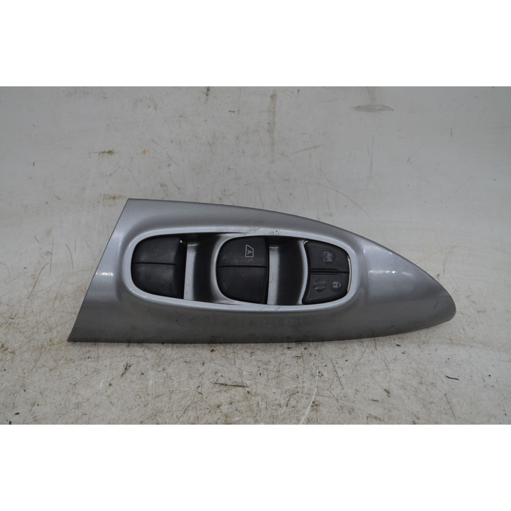 Pulsantiera Alzacristalli Anteriore SX Nissan Juke dal 2010 al 2018 Cod 254011KA0D  1789637208964