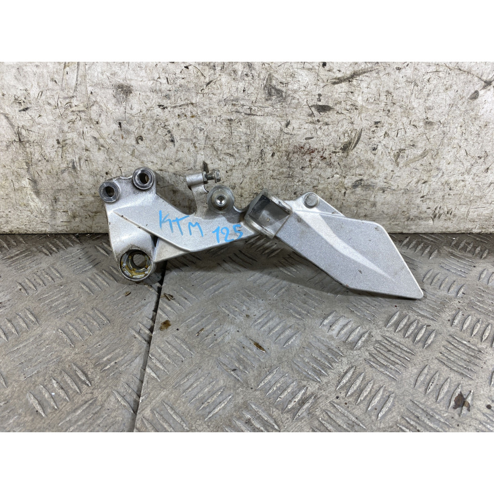 Staffa Pedana Poggiapiedi Destra Dx KTM Duke 125 ABS Dal 2013 Al 2016  1789658736729