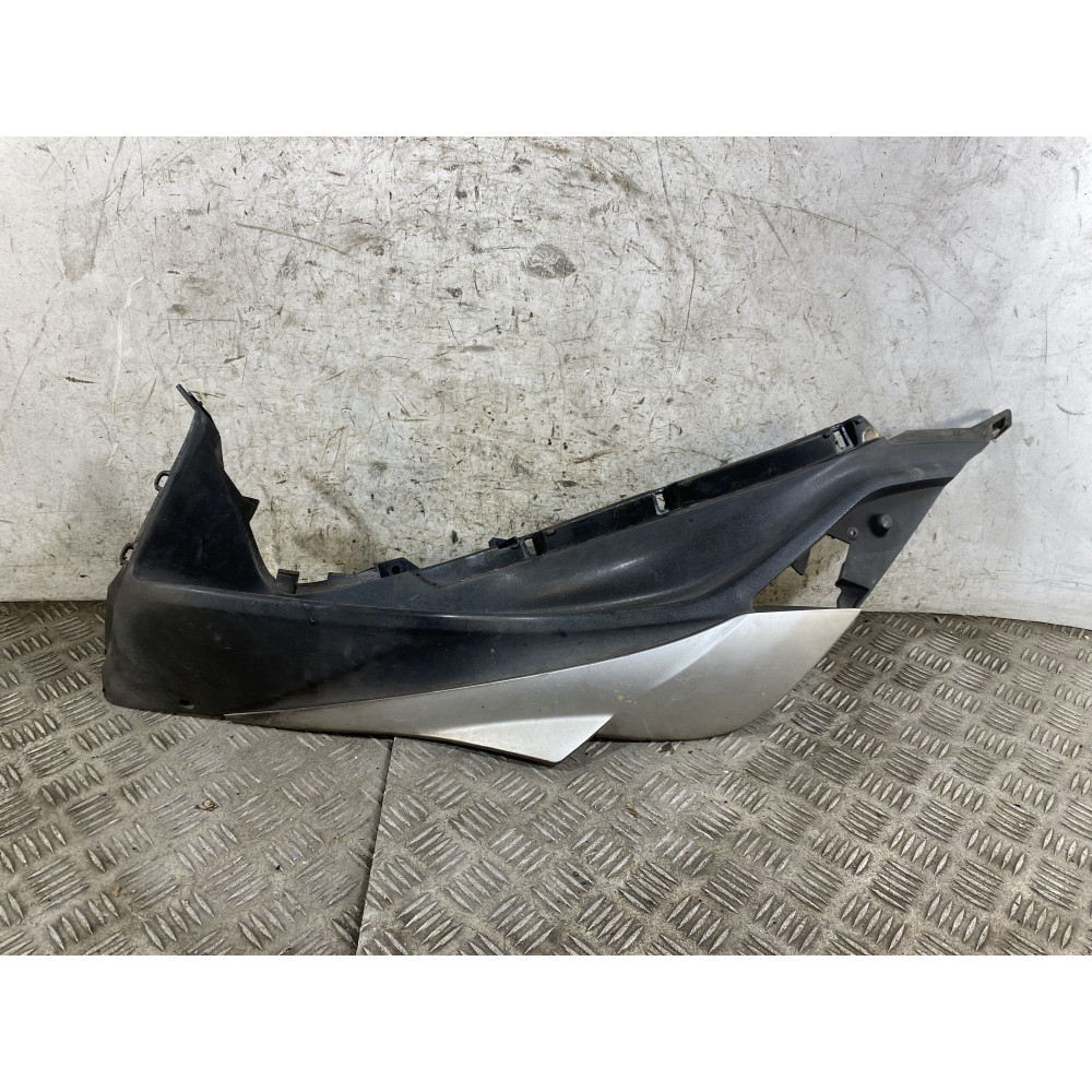 Carena Pedana Poggiapiedi Sinistra Sx Piaggio Medley 125 dal 2021 al 2024  1789999532738