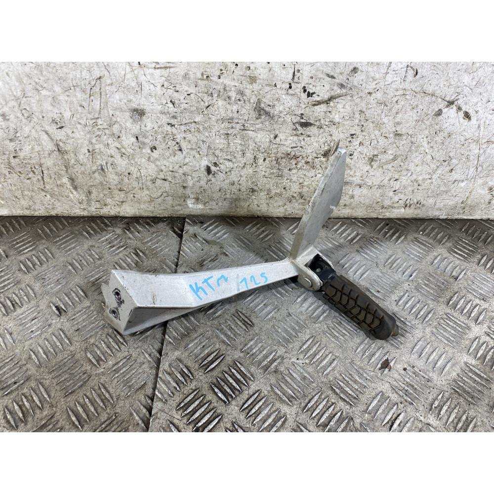 Staffa pedana poggiapiedi Passeggero Destra Dx KTM Duke 125 ABS Dal 2013 Al 2016  1790348348580
