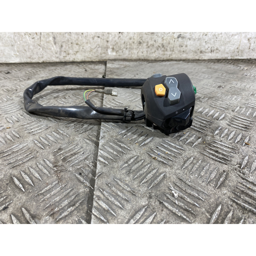 Commutatore Devioluci Destro Dx Kymco Xciting 400 S Dal 2019 al 2024  1791194058562